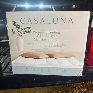 Casaluna Premium Cooling Mattress Topper - White and Tan